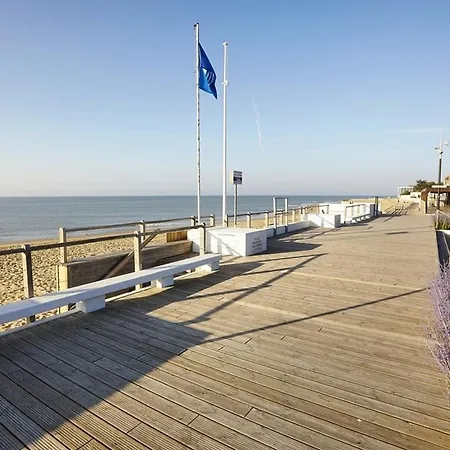Holiday home Maisonnette Cosy Avec Acces Direct - Fr-1-194-450 La Tranche-sur-Mer